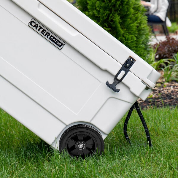 CaterGator CG200WHW White 210 Qt. Mobile Rotomolded Extreme Outdoor Cooler / Ice Chest